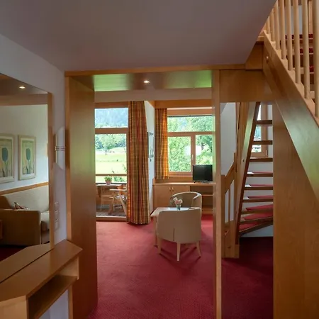 Ξενοδοχείο με διαμερίσματα Schindlhaus/alpin 3*